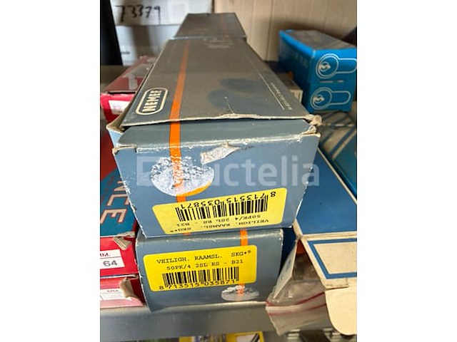 Grote partij deurbeslag en cylindersloten - afbeelding 8 van  16