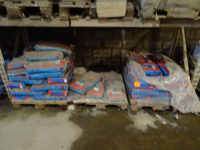 Grote partij dhz materiaal - afbeelding 37 van  40