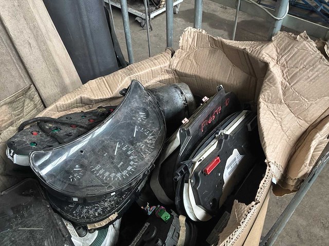 Grote partij divers auto onderdelen - afbeelding 10 van  21