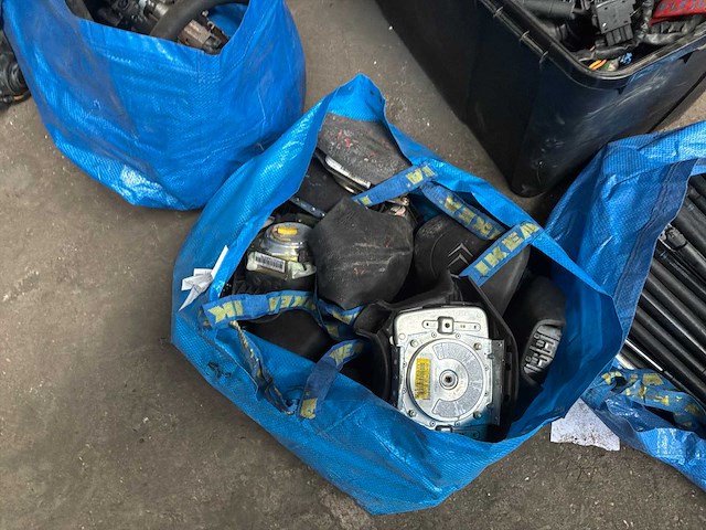 Grote partij divers auto onderdelen - afbeelding 15 van  21