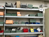 Grote partij divers bevestigingsmateriaal - afbeelding 4 van  29