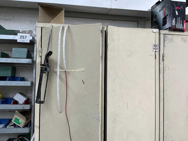 Grote partij divers bevestigingsmateriaal - afbeelding 7 van  29