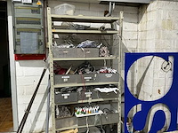 Grote partij divers bevestigingsmateriaal - afbeelding 23 van  29