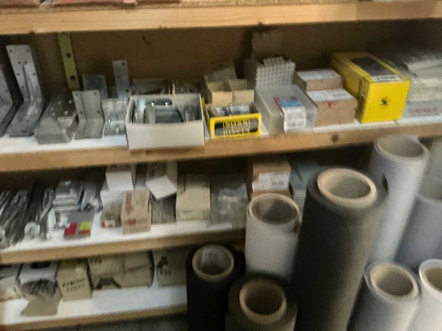 Grote partij divers bevestigingsmateriaal - afbeelding 2 van  35