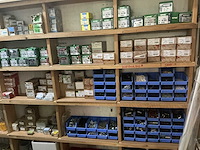 Grote partij divers bevestigingsmateriaal - afbeelding 1 van  35