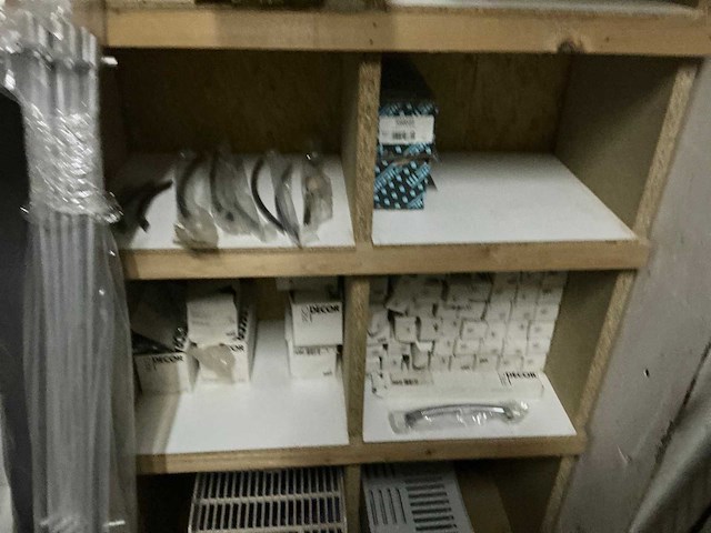 Grote partij divers bevestigingsmateriaal - afbeelding 13 van  35