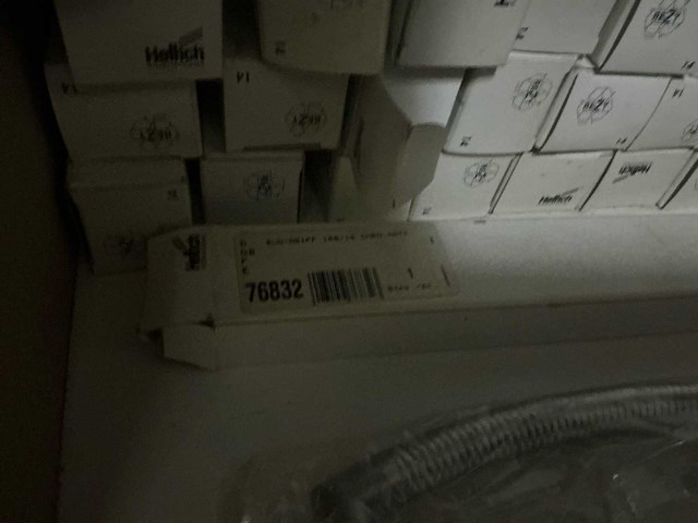 Grote partij divers bevestigingsmateriaal - afbeelding 14 van  35