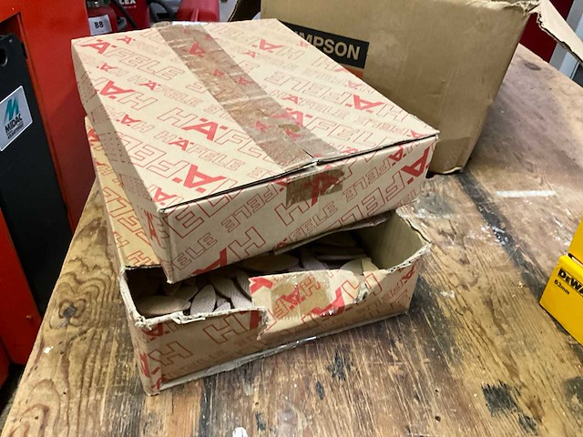 Grote partij divers bevestigingsmateriaal - afbeelding 19 van  35