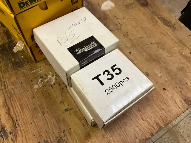 Grote partij divers bevestigingsmateriaal - afbeelding 28 van  35