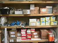 Grote partij divers bevestigingsmateriaal - afbeelding 34 van  35