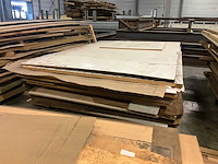 Grote partij divers bouwhout/platen - afbeelding 8 van  16