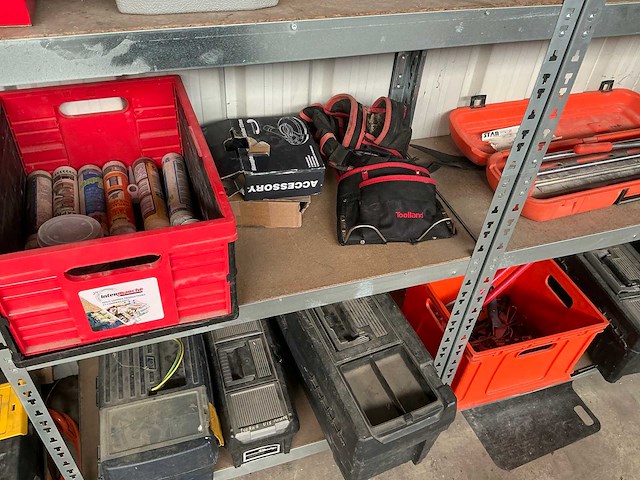 Grote partij divers gereedschap en toebehoren - afbeelding 21 van  39