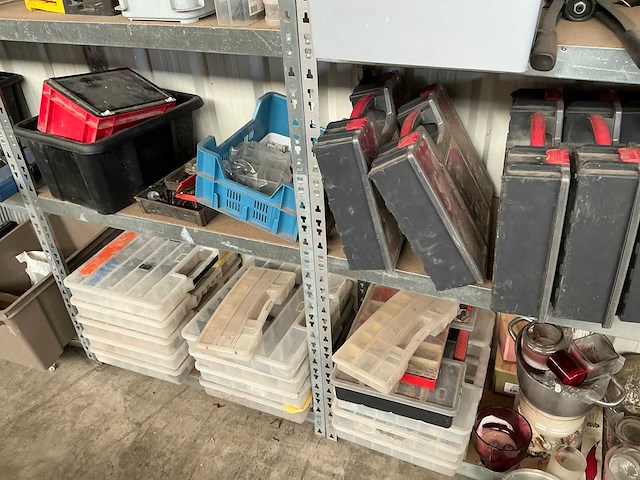 Grote partij divers gereedschap en toebehoren - afbeelding 25 van  39