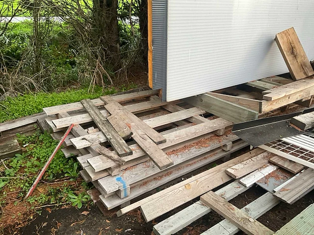 Grote partij divers hout en restanten - afbeelding 20 van  30