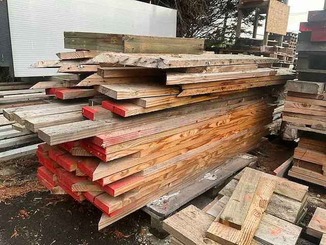 Grote partij divers hout en restanten - afbeelding 9 van  30