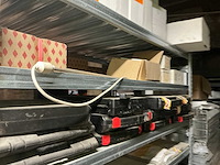 Grote partij divers installatiemateriaal - afbeelding 8 van  22