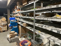 Grote partij divers installatiemateriaal - afbeelding 13 van  22