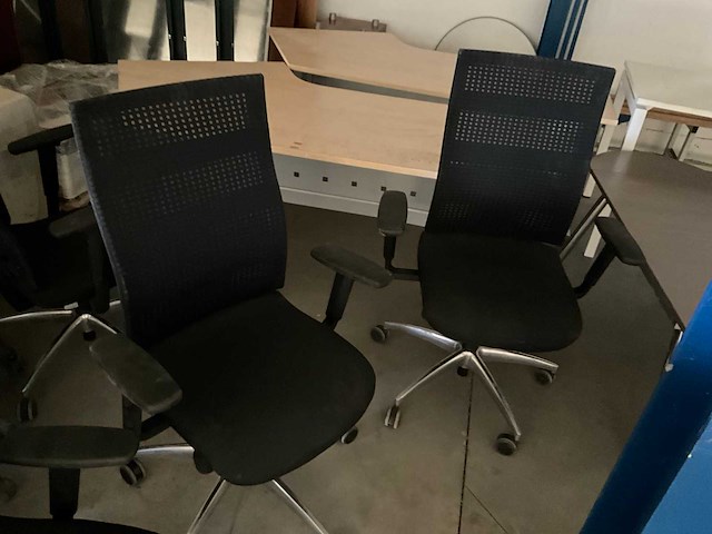 Grote partij divers kantoor/werkplaatsmeubilair - afbeelding 18 van  25