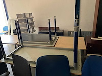 Grote partij divers kantoor/werkplaatsmeubilair - afbeelding 5 van  25