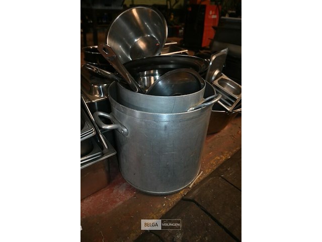 Grote partij divers keukengerief - afbeelding 10 van  13