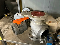 Grote partij divers machine toebehoren en diversen - afbeelding 2 van  32