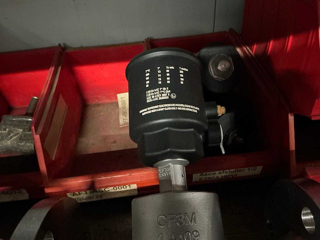 Grote partij divers machine toebehoren en diversen - afbeelding 5 van  32