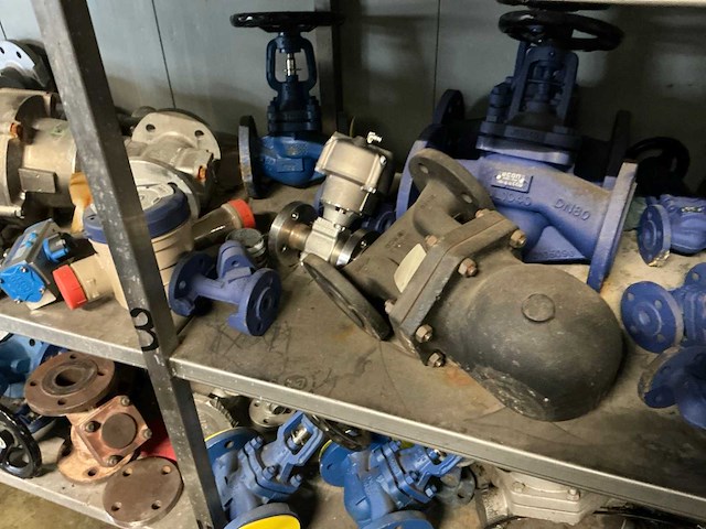 Grote partij divers machine toebehoren en diversen - afbeelding 7 van  32