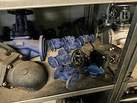 Grote partij divers machine toebehoren en diversen - afbeelding 8 van  32