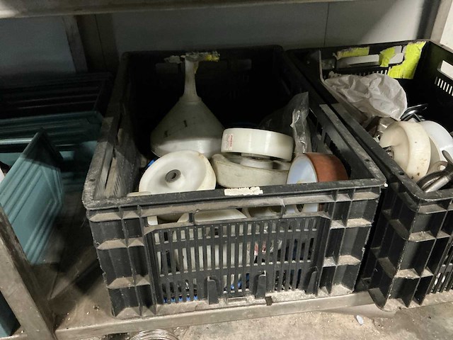 Grote partij divers machine toebehoren en diversen - afbeelding 21 van  32