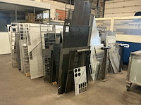 Grote partij divers metalen plaatmateriaal - afbeelding 1 van  9