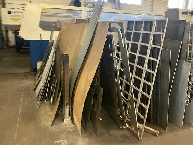 Grote partij divers metalen plaatmateriaal - afbeelding 6 van  9