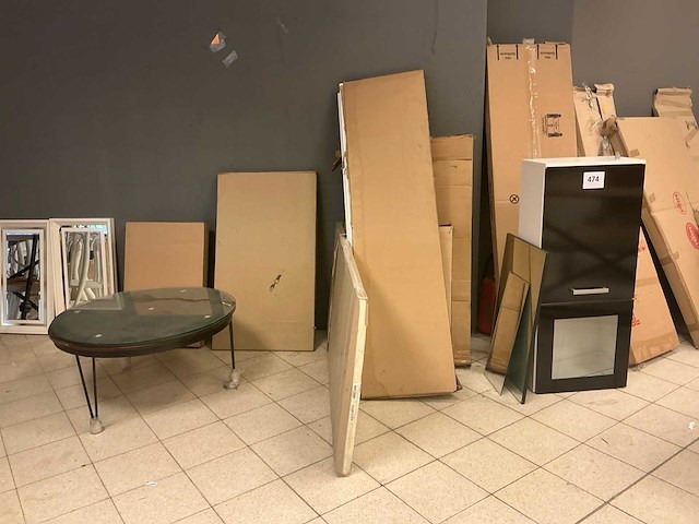 Grote partij divers meubilair en onderdelen - afbeelding 7 van  14