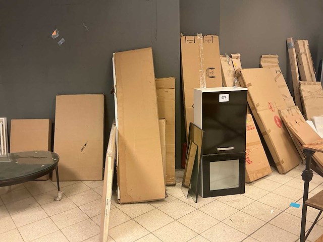 Grote partij divers meubilair en onderdelen - afbeelding 8 van  14