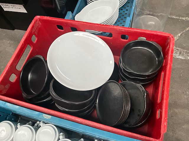 Grote partij divers servies - afbeelding 16 van  19