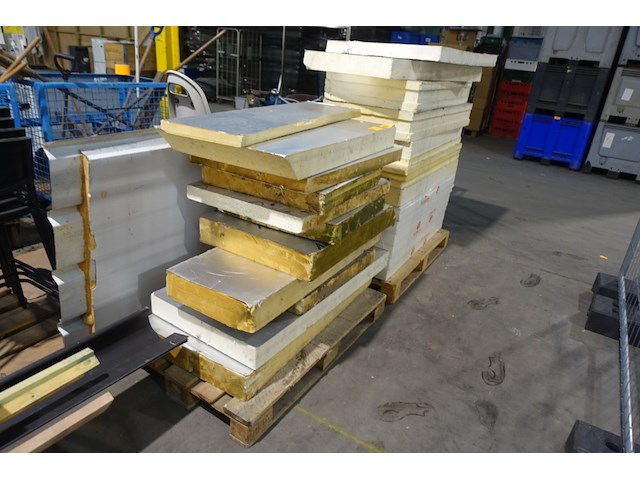 Grote partij divers toebehoren dakwerken - afbeelding 7 van  7