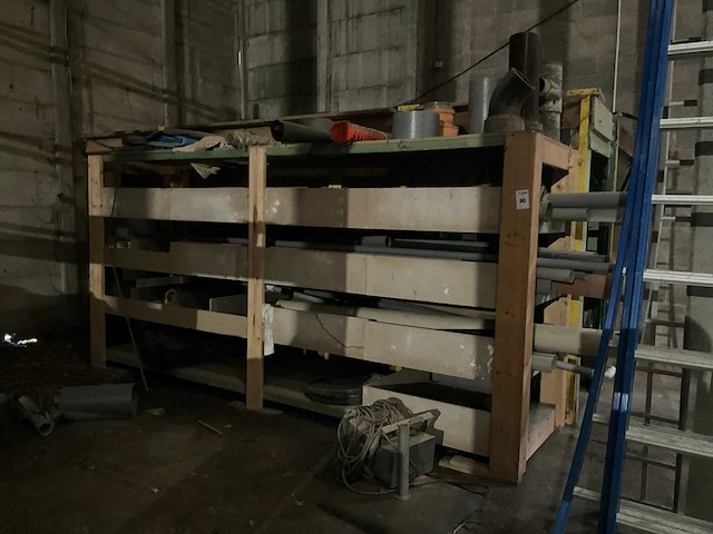 Grote partij diverse afvoerbuizen pvc - afbeelding 2 van  2