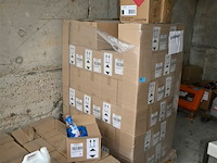 Grote partij diverse alcohol handgel - afbeelding 1 van  7