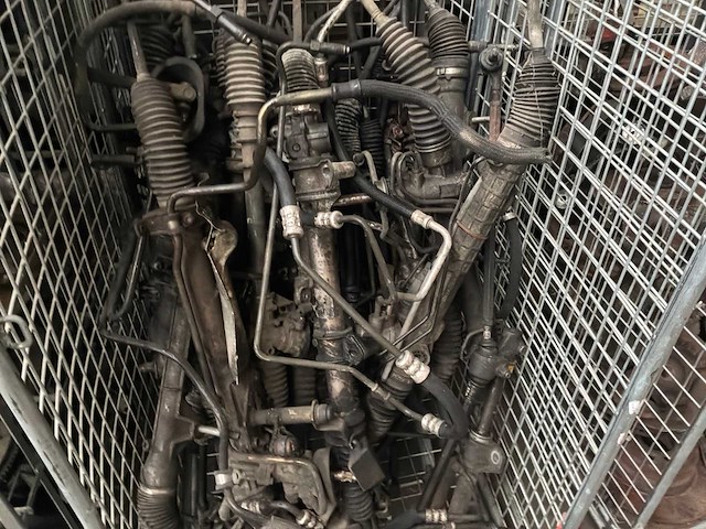 Grote partij diverse auto-onderdelen - afbeelding 2 van  19