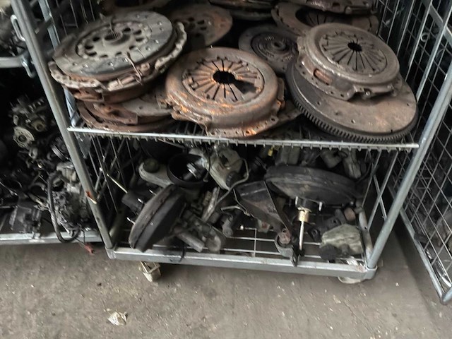 Grote partij diverse auto-onderdelen - afbeelding 7 van  19