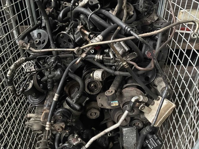 Grote partij diverse auto-onderdelen - afbeelding 13 van  19