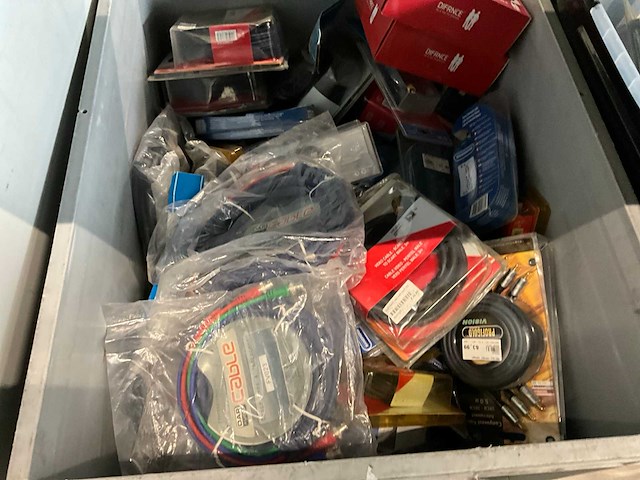 Grote partij diverse bekabeling - afbeelding 2 van  3