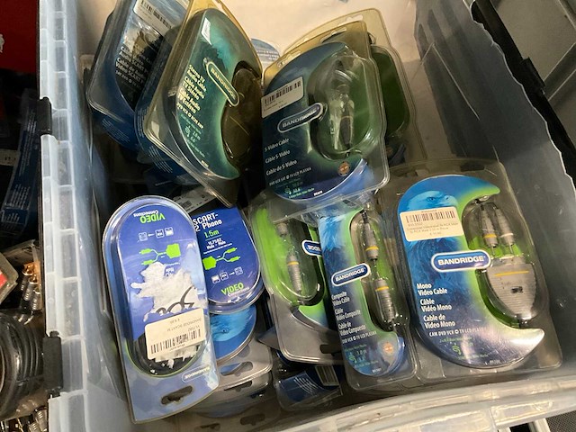 Grote partij diverse bekabeling - afbeelding 3 van  3