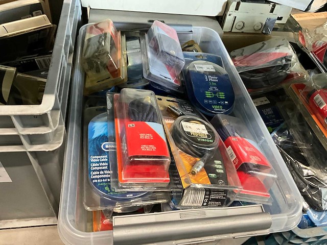 Grote partij diverse bekabeling - afbeelding 3 van  5