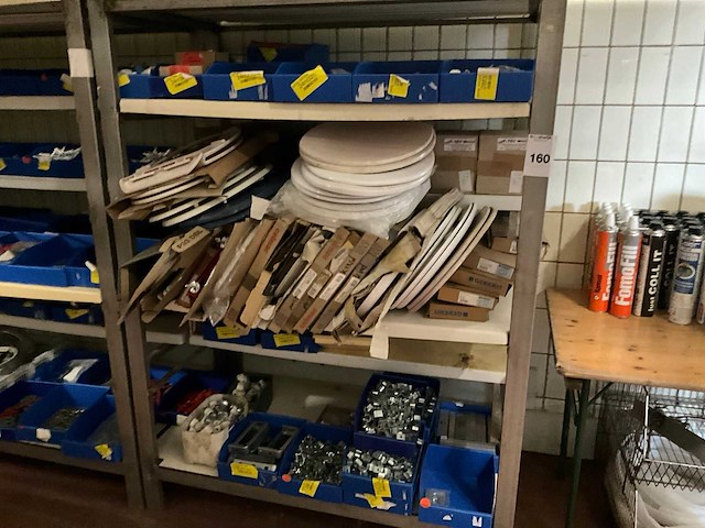 Grote partij diverse bevestigingsmaterialen - afbeelding 3 van  8