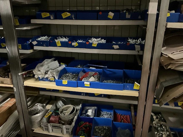 Grote partij diverse bevestigingsmaterialen - afbeelding 4 van  8