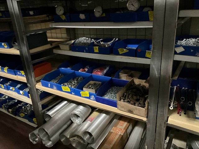 Grote partij diverse bevestigingsmaterialen - afbeelding 5 van  8