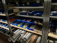 Grote partij diverse bevestigingsmaterialen - afbeelding 5 van  8