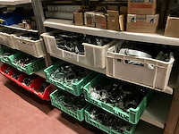 Grote partij diverse bevestigingsmaterialen - afbeelding 4 van  6