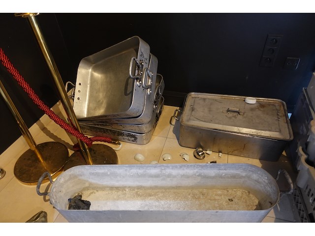 Grote partij diverse borden - afbeelding 17 van  23