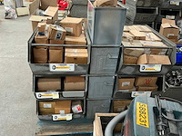 Grote partij diverse bouten - afbeelding 1 van  10